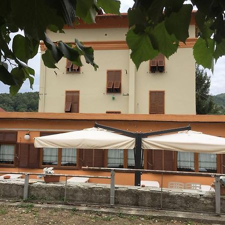 Albergo Chiara Savignone Ngoại thất bức ảnh