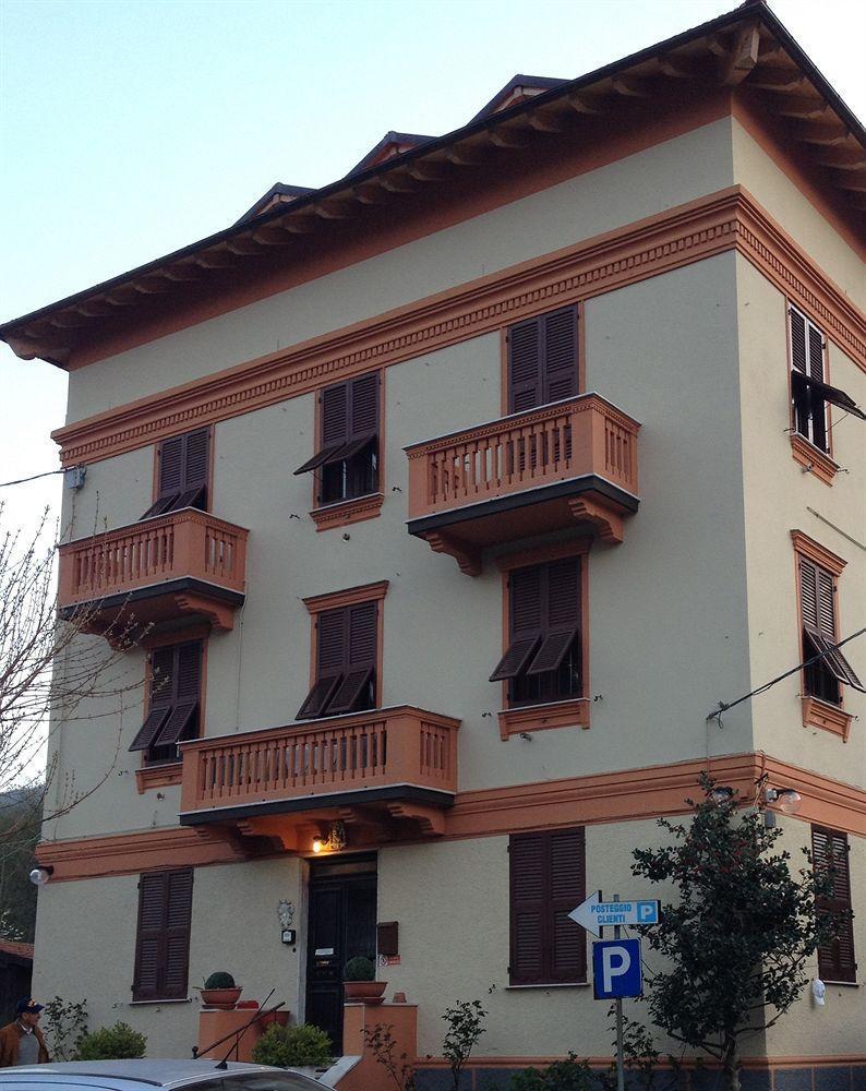 Albergo Chiara Savignone Ngoại thất bức ảnh