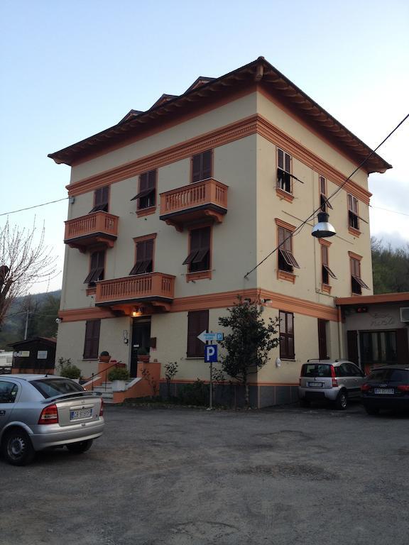 Albergo Chiara Savignone Ngoại thất bức ảnh