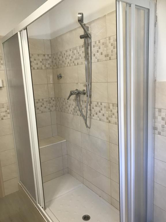 Albergo Chiara Savignone Ngoại thất bức ảnh